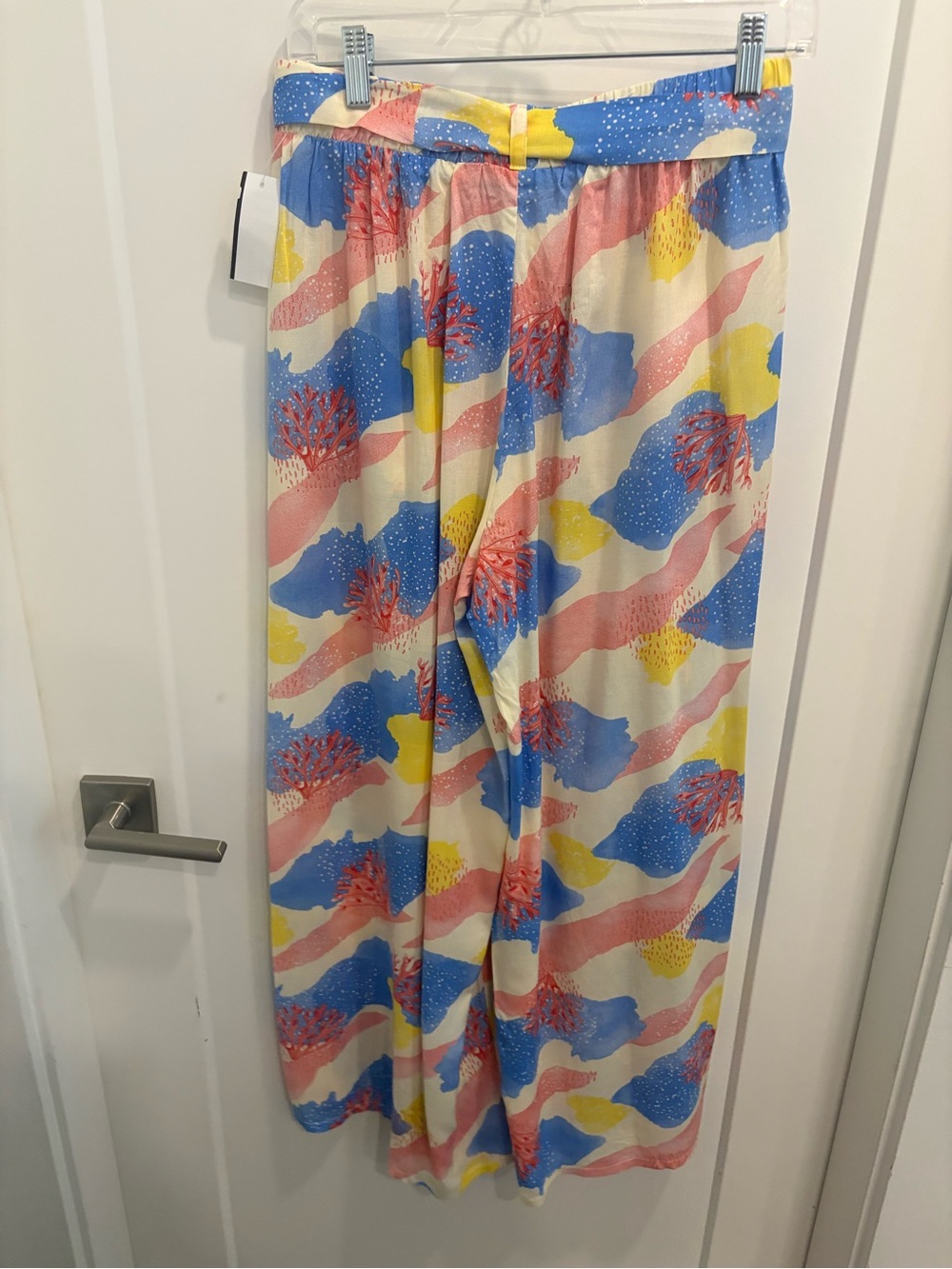 JORDACHE WIDE LEG TROPICAL PANT - Picture 8 of 9